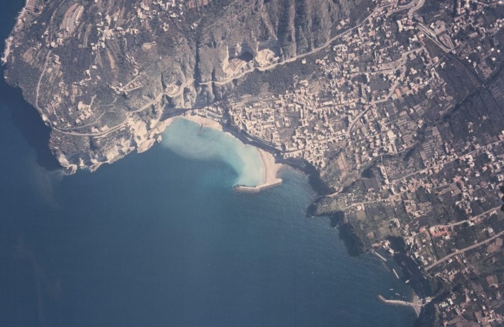 Conoscere il territorio, governare le trasformazioni. Dalla cartografia storica ai moderni sistemi digitali di monitoraggio della Regione Campania